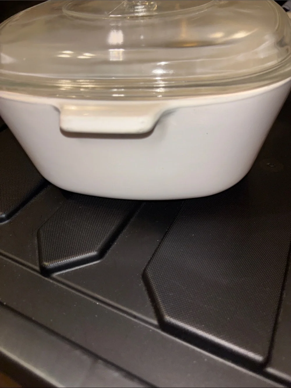 Corningware White Casserole Blue Floral Pattern Glass Lid Vintage 2.5 qt